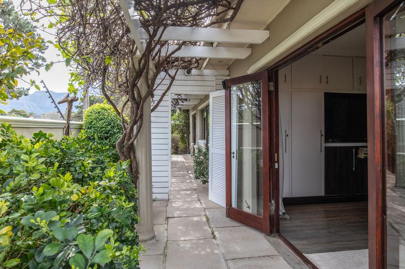 6 Bedroom Property for Sale in Plumstead Western Cape
